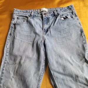 Women's Levi's  misses 12 short